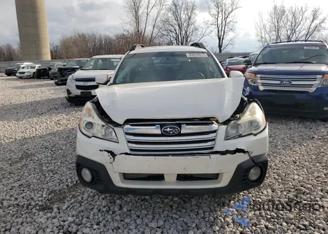 2014 Subaru Outback 2.5I Limited z USA, uszkodzony, nr VIN 4S4BRBMC1E3223714